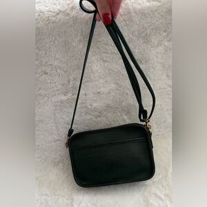 Coach Vintage Court / Compact Crossbody (90-е)